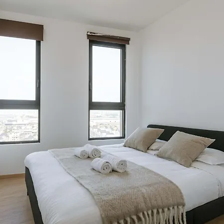 Huswell - Amazing In London Tower With Parking * Antwerpen